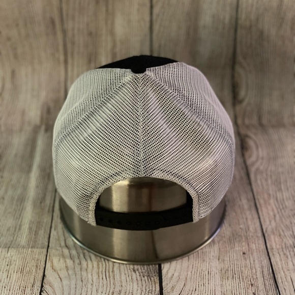 Arizona Cardinals - Black and White Truckers Hat - Picture 3 of 7